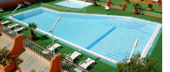 vilamoura, pool at parque das amendoeiras